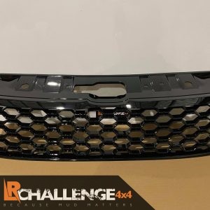 Glass black aftermarket mesh style grill to fit Vw Amarok 2010 – 2021