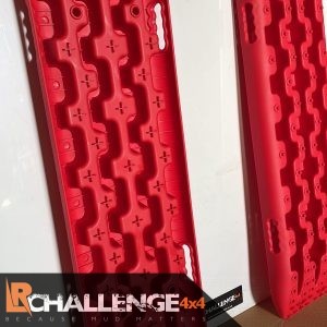 Recovery Off road waffle Boards a must have an any 4×4 offroader Red pair sand ladder