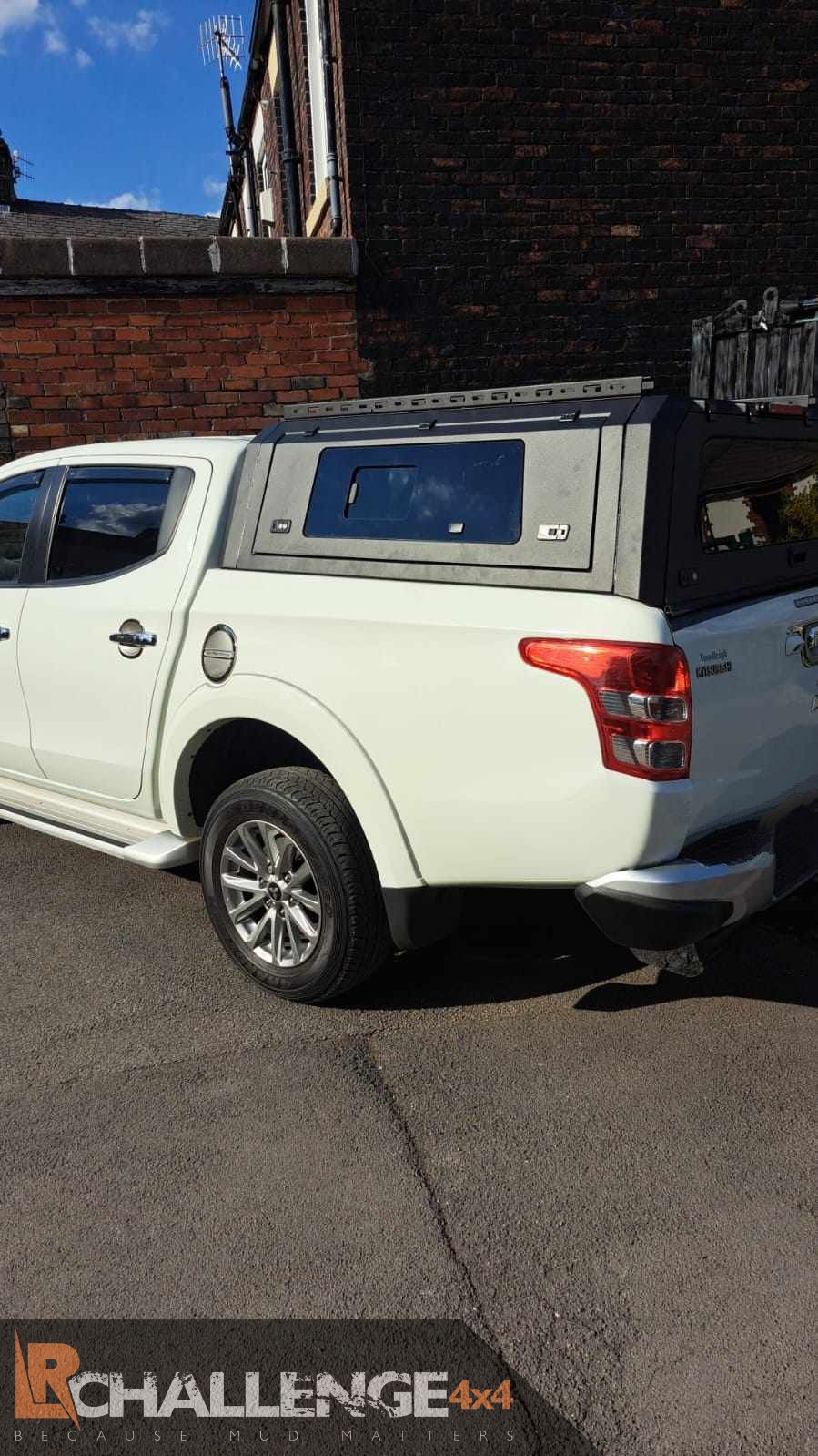 Glazed Heavy duty rear canopy hardtop to fit L200 5 & 6 series 2015 – 2024