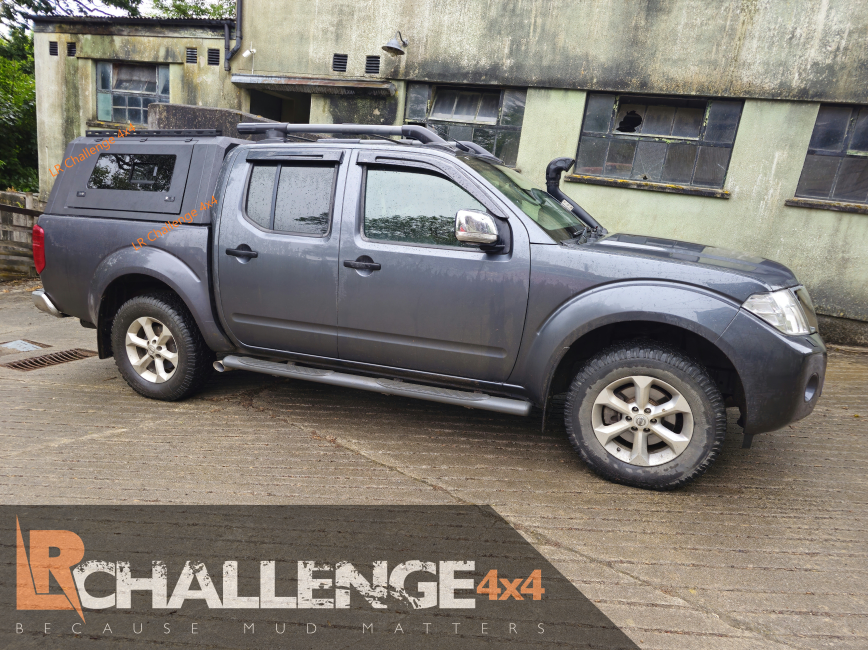 Heavy duty rear canopy hardtop to fit Nissan Navara D40 2005 – 2015 with glass one side Gully wing doors