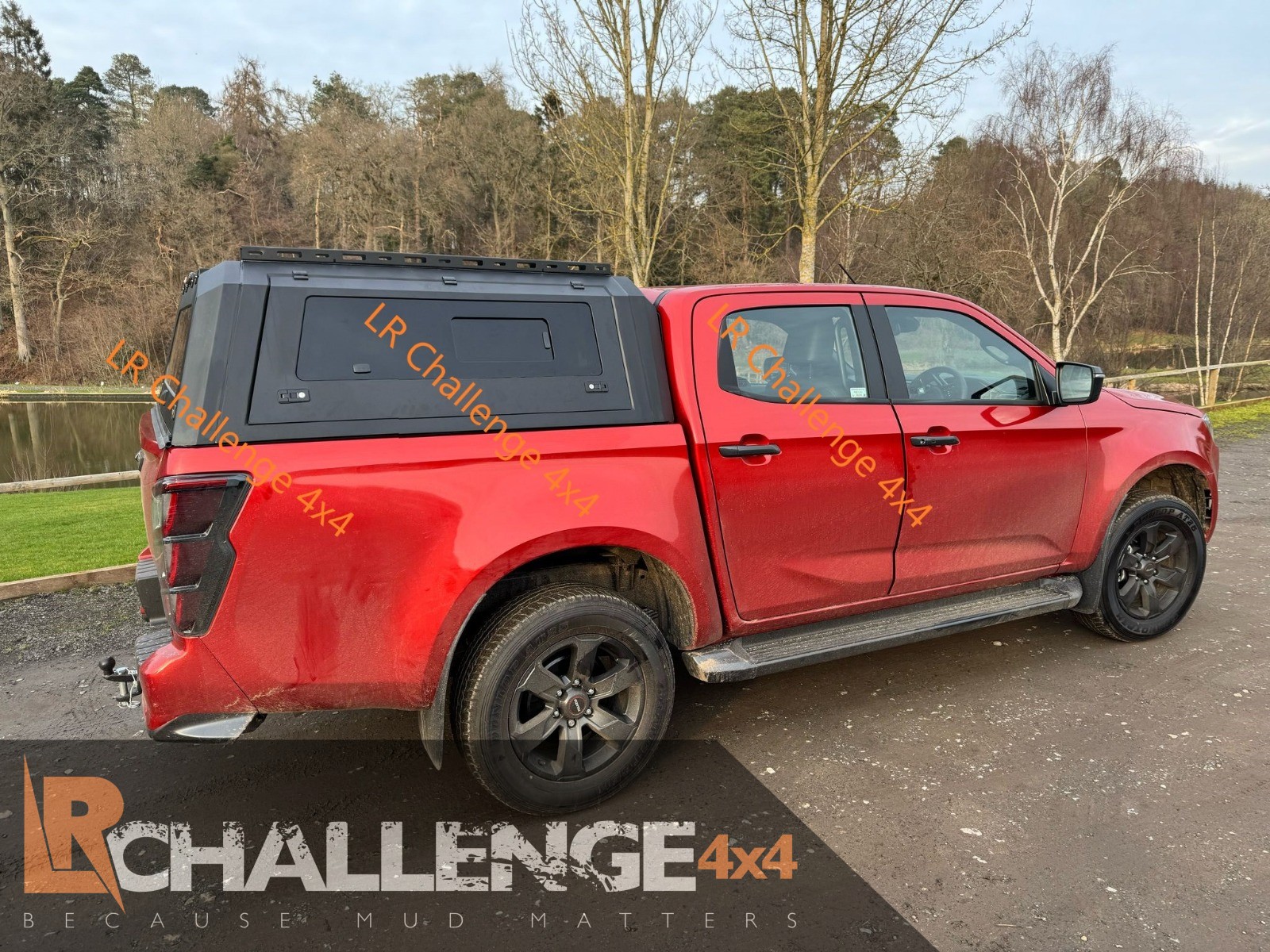 Heavy duty rear canopy hardtop to fit Nissan Navara D40 2005 – 2015 with glass one side Gully wing doors